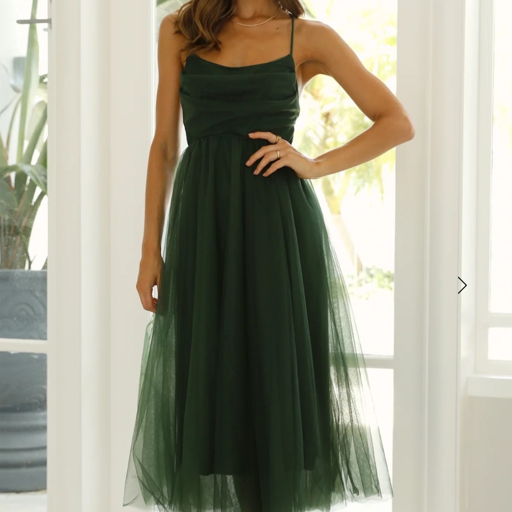 Hello Molly Elegant Green Evening Dress - Picture 5 of 8